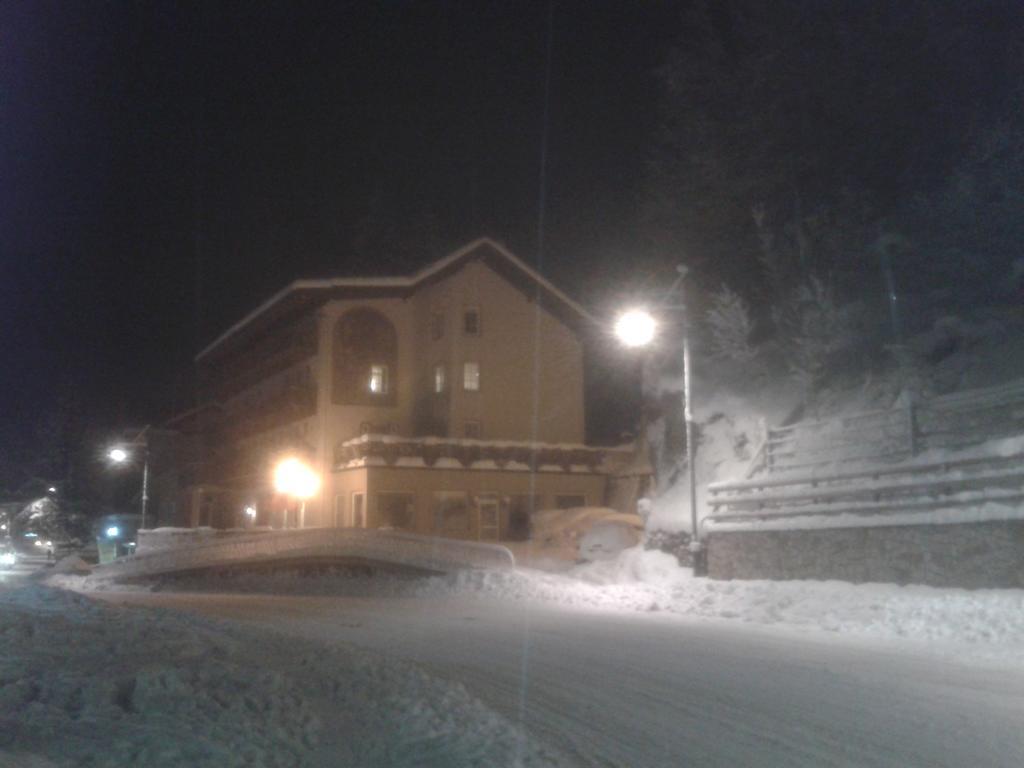 San Cristoforo Lägenhet Canazei Exteriör bild